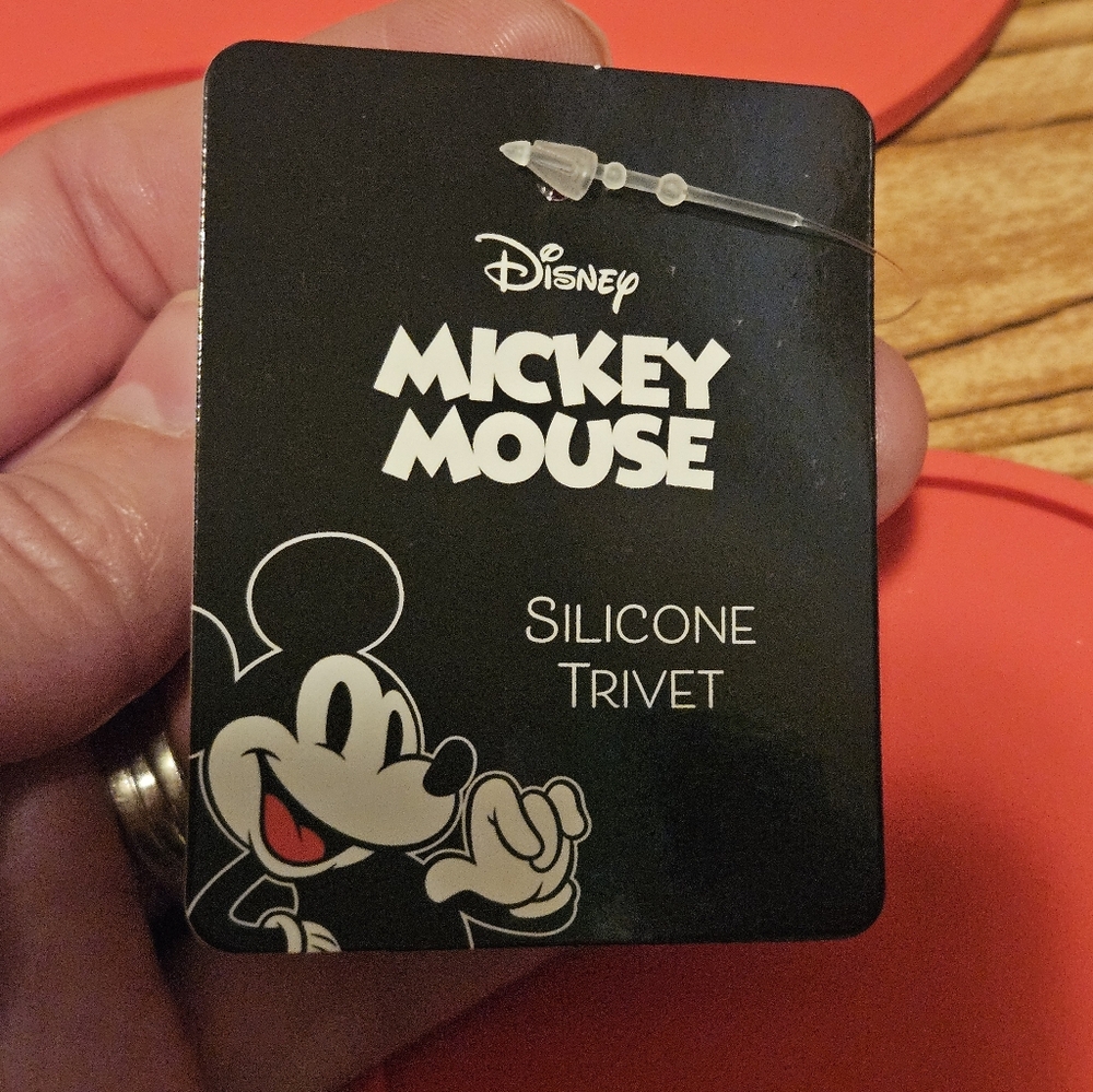 Disney Mickey Mouse Silicone Trivet - Picture 4 of 4